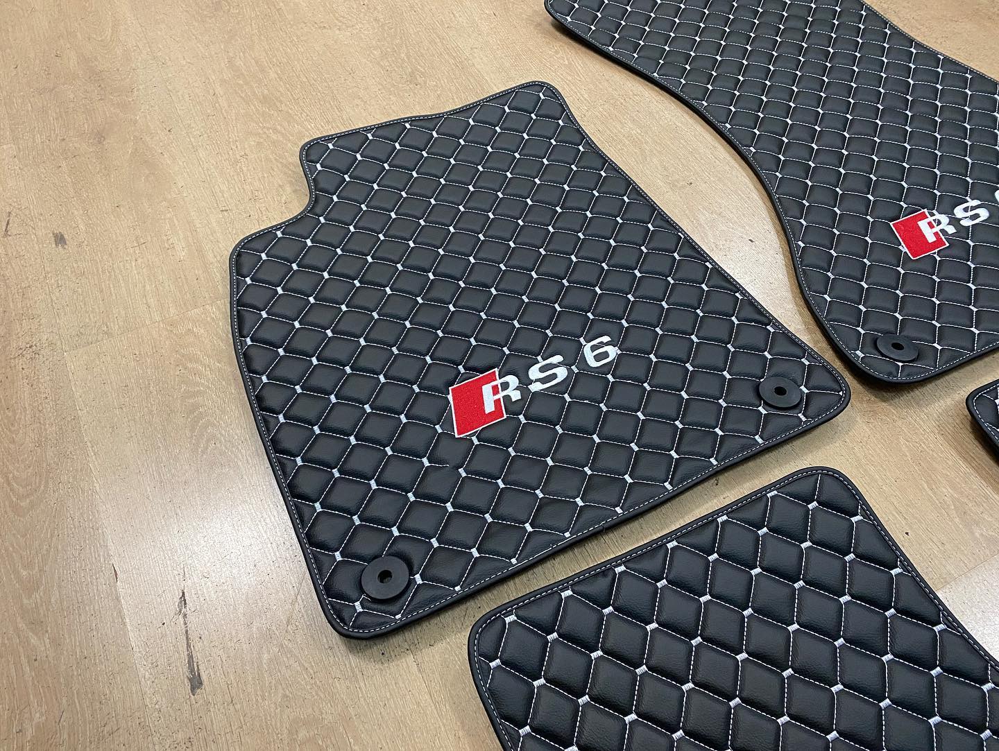 Audi Rs6 Car Floor Mats Set, All Audi Rs6 Models Waterproof Custom Car mat set