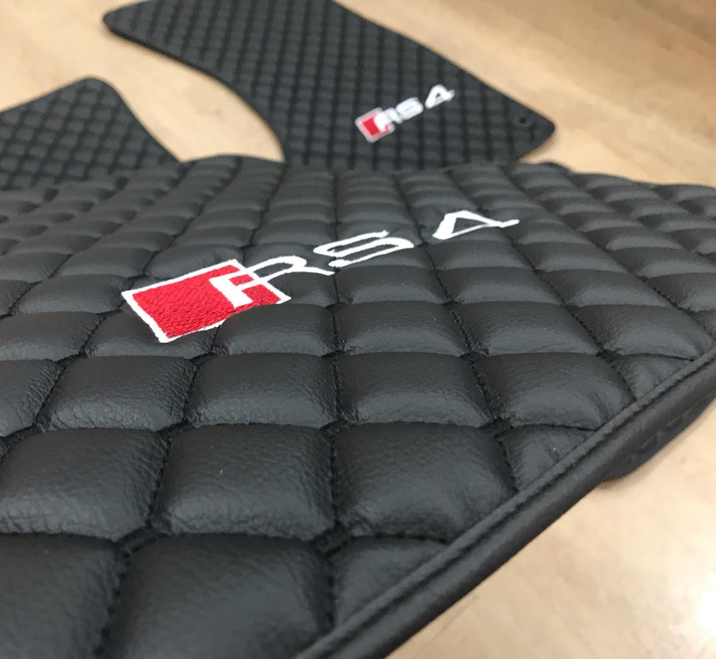 Audi Rs4 Car Floor Mats Set, All Audi Rs4 Models Waterproof Custom Car mat set