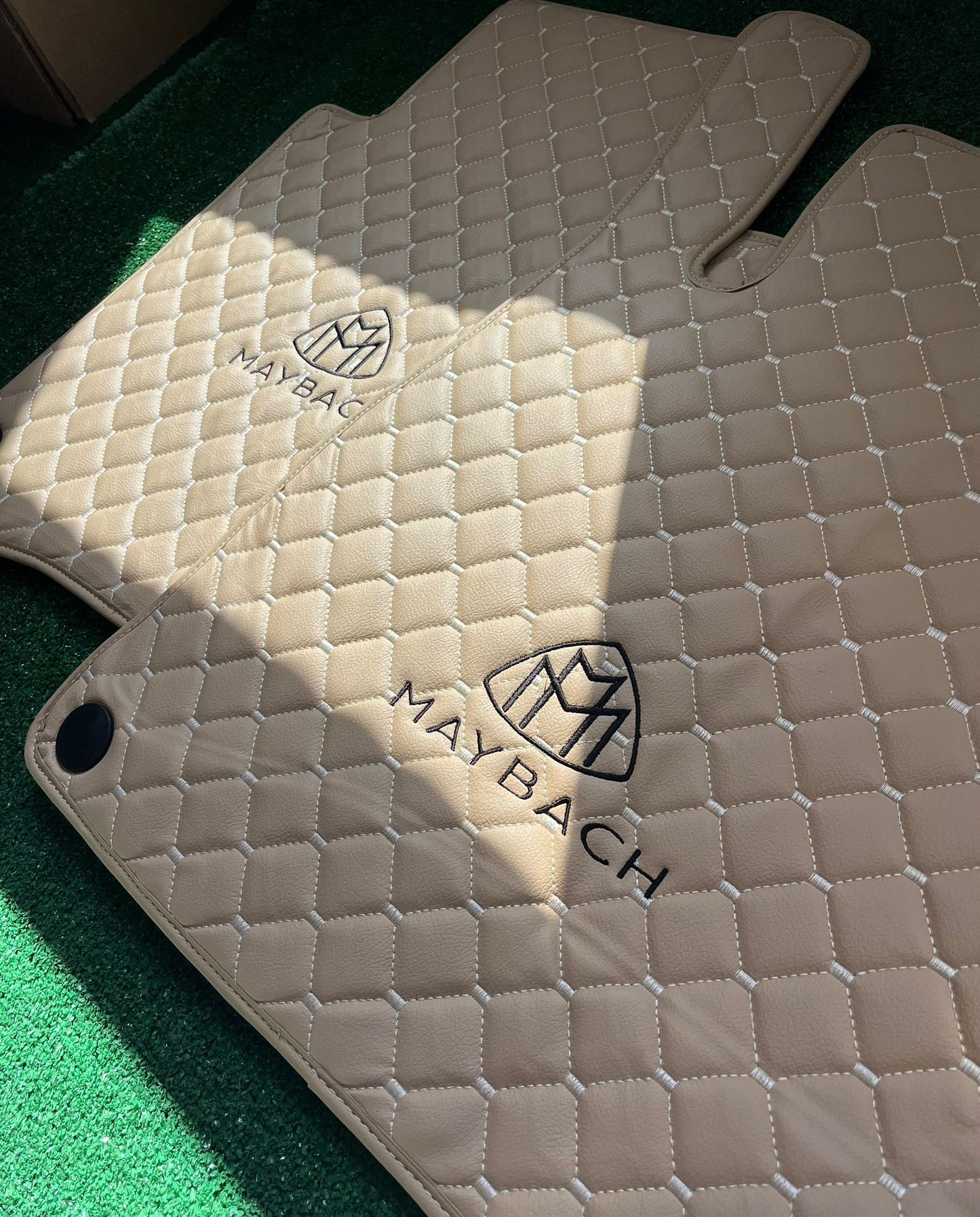 Maybach Car Floor Mats Set, All Maybach Models Waterproof Custom Car Maybach Floor Mats Leather Front and Rear Carpet Liner