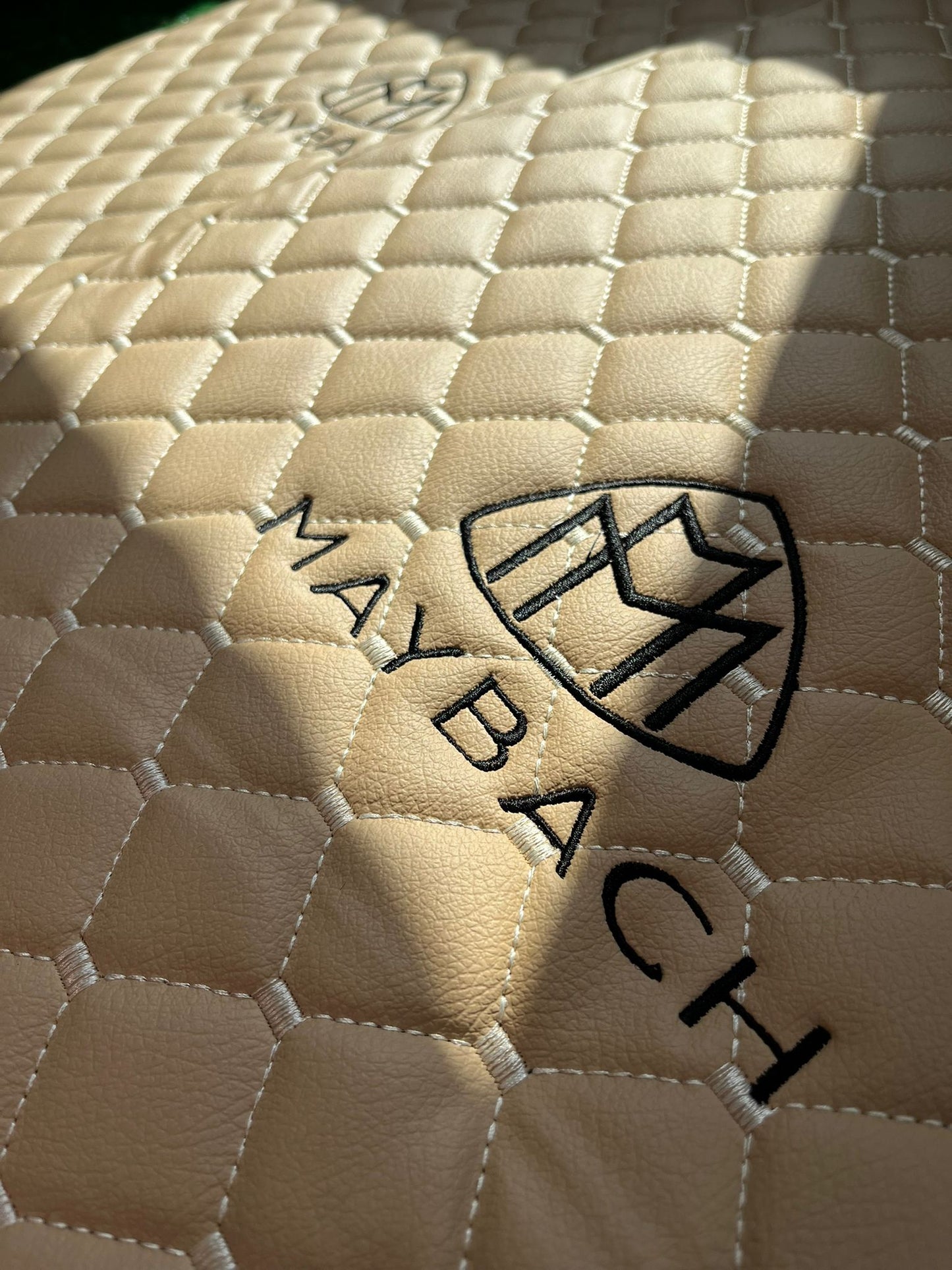 Maybach Car Floor Mats Set, All Maybach Models Waterproof Custom Car Maybach Floor Mats Leather Front and Rear Carpet Liner